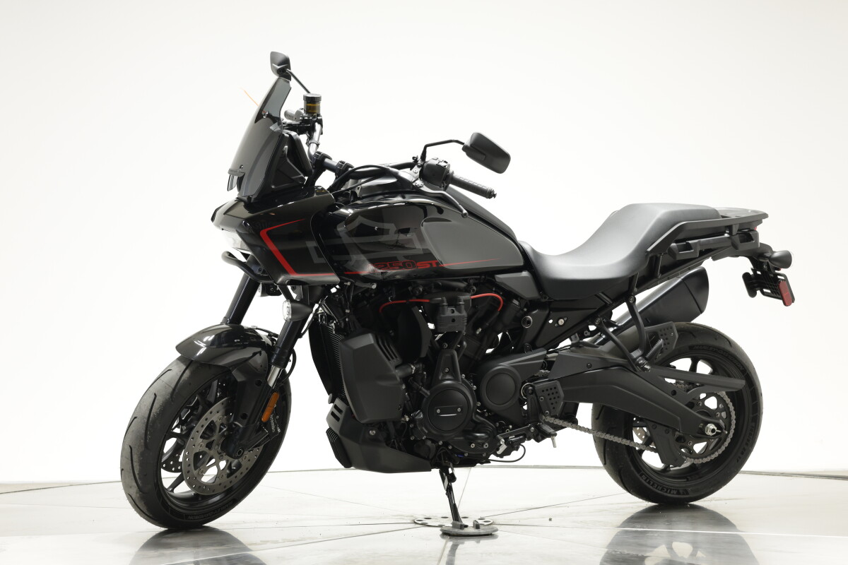 2025 Harley-Davidson RA1250ST Pan America 1250 ST in Vivid Black with 10 miles - Photo 6