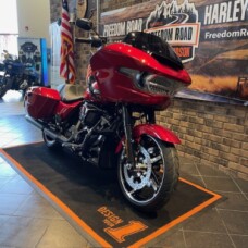 2025 Road Glide® (FLTRX) thumb 2