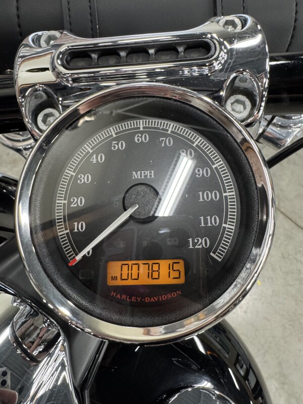 2016 Harley-Davidson Breakout FXSB - Photo 3