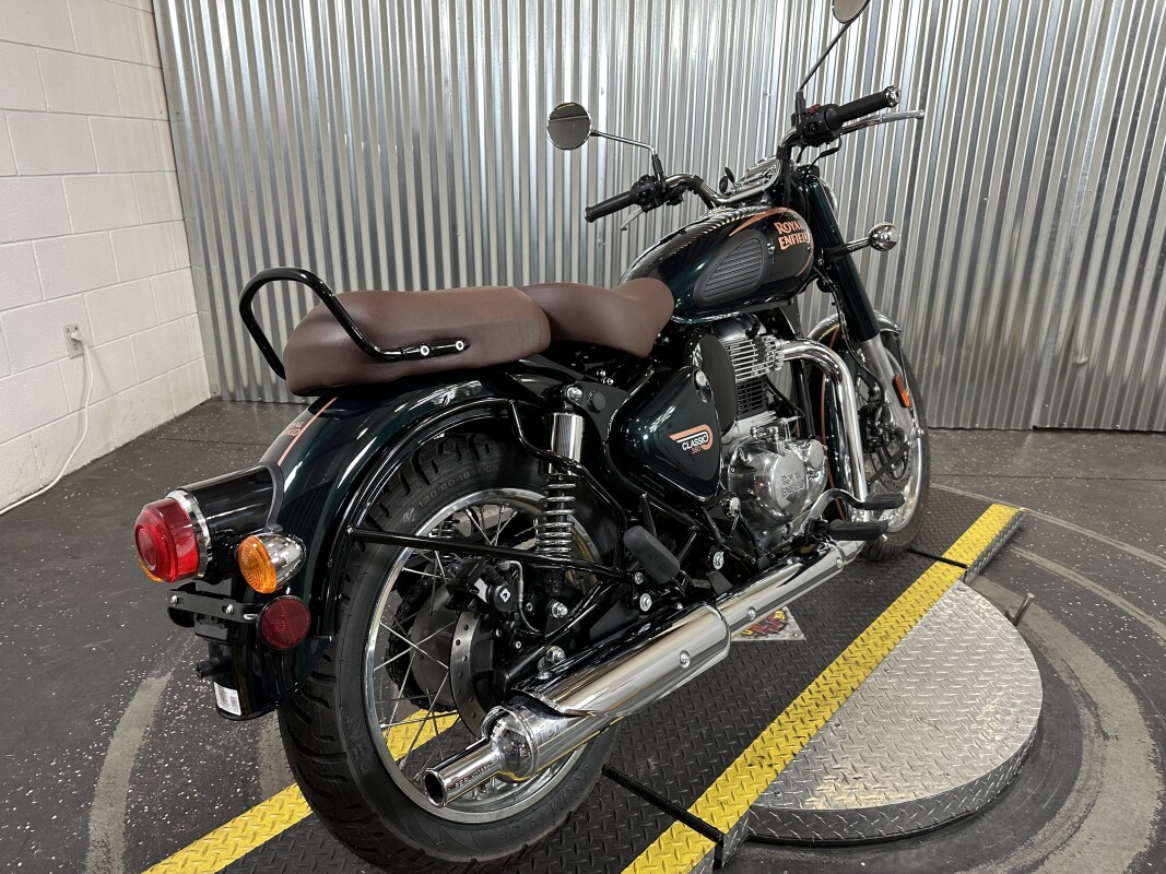 2024 Royal Enfield Classic 350 Halcyon Green - Photo 8