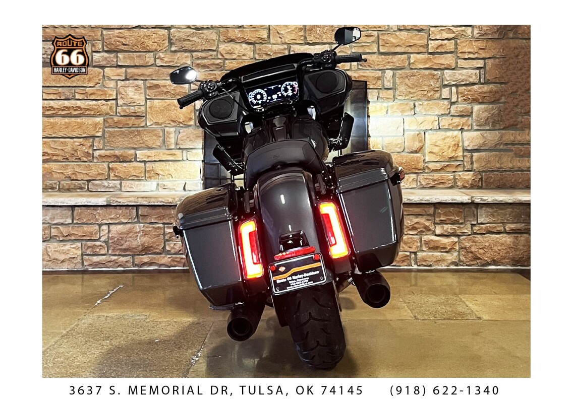 2025 Harley-Davidson Road Glide Iron Horse Metallic - Black Finish - Photo 4