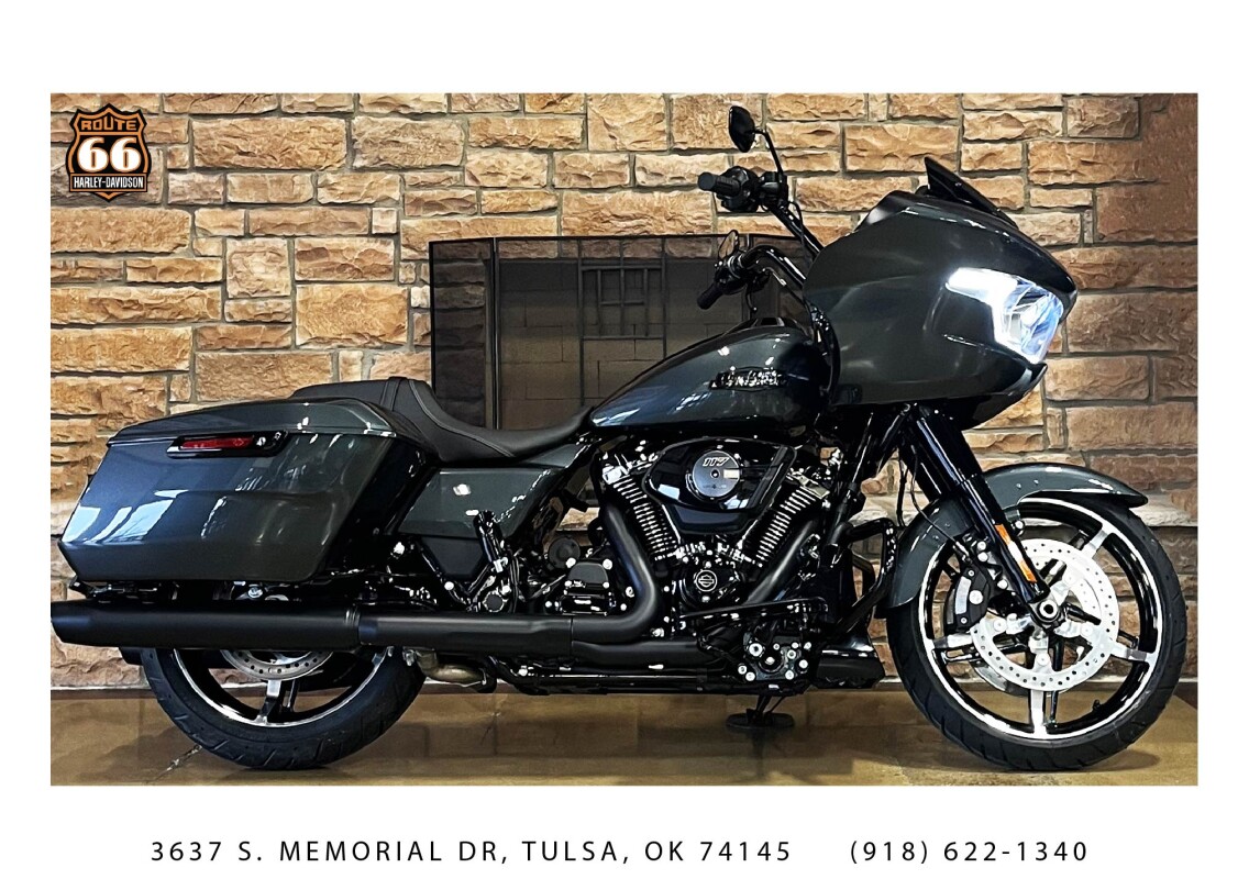 2025 Harley-Davidson Road Glide Iron Horse Metallic - Black Finish