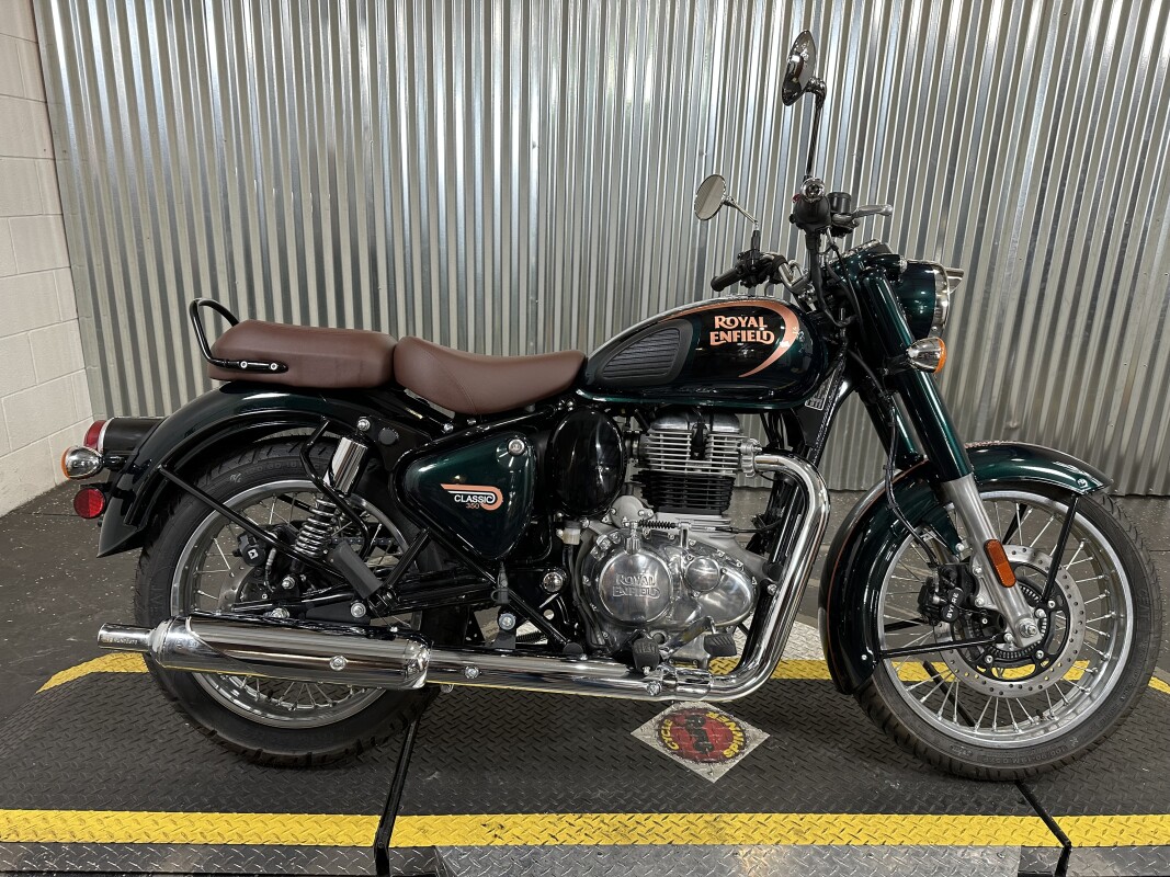 2024 Royal Enfield Classic 350 Halcyon Green
