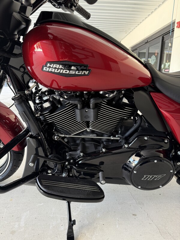 2025 Harley-Davidson Street Glide - Photo 8