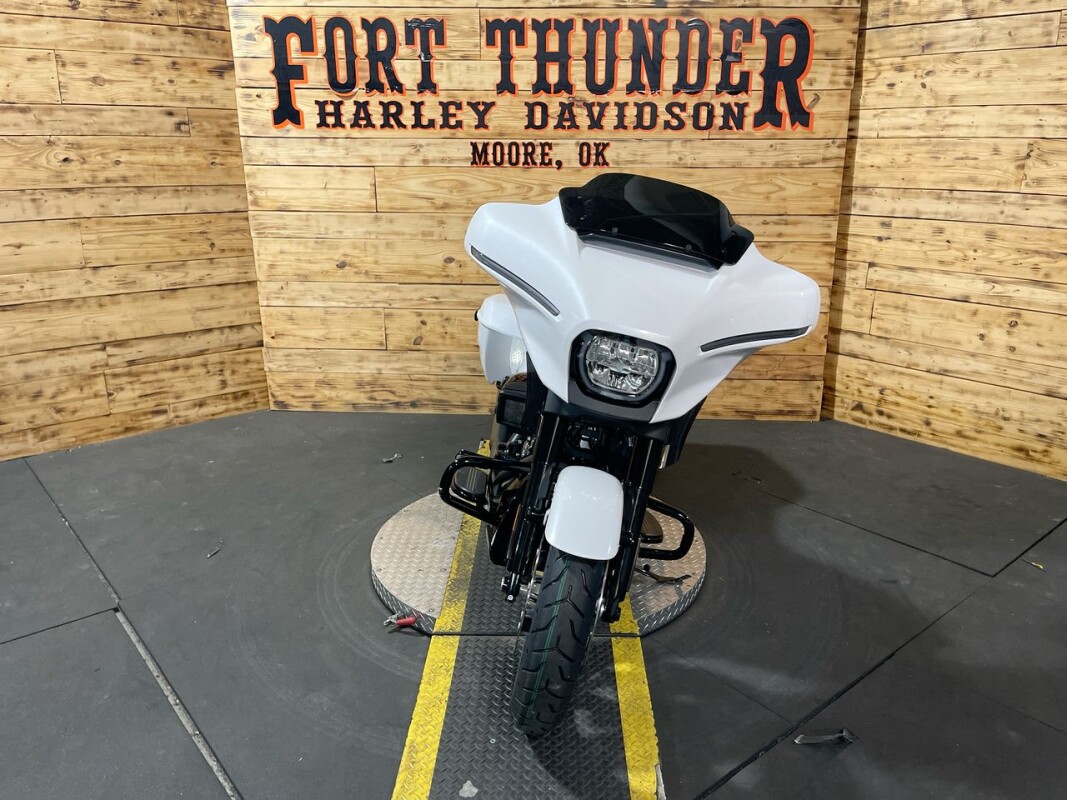 Harley-Davidson Street Glide 2025 FLHX WHITE ONYX PRL - Photo 4