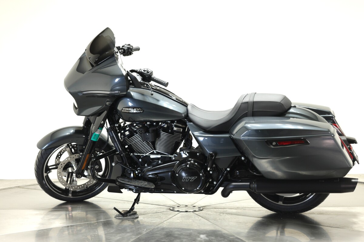 2025 Harley-Davidson FLHX Street Glide in Iron Horse Metallic - Photo 7