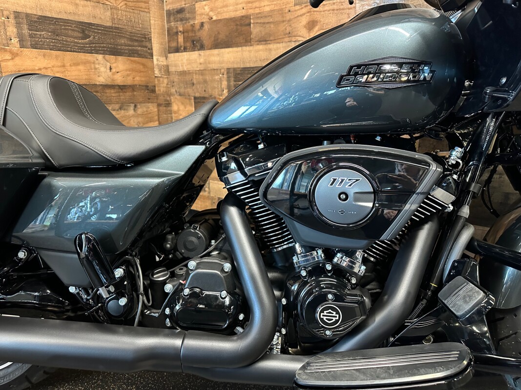 2025 Harley-Davidson Road Glide Iron Horse Metallic - Black Finish FLTRX - Photo 10