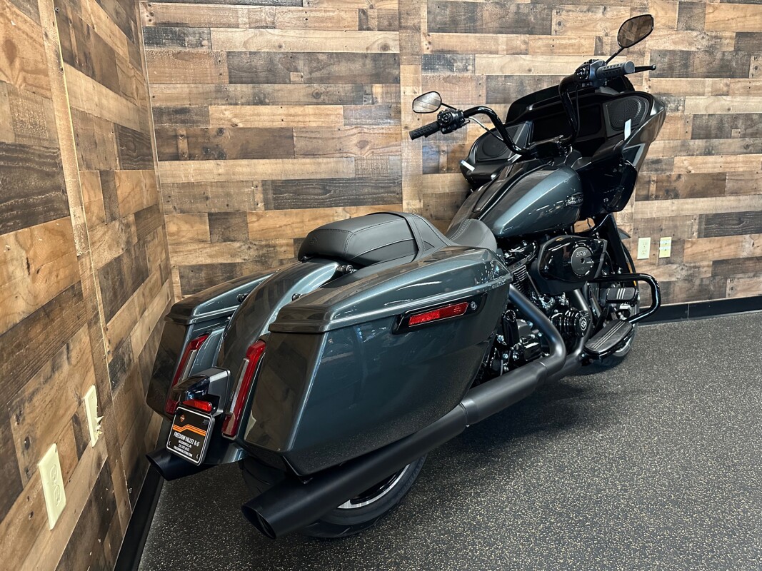 2025 Harley-Davidson Road Glide Iron Horse Metallic - Black Finish FLTRX - Photo 2