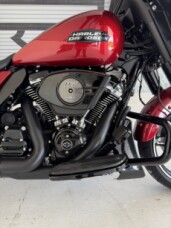 2025 Harley-Davidson<sup>®</sup> Street Glide® thumb 3