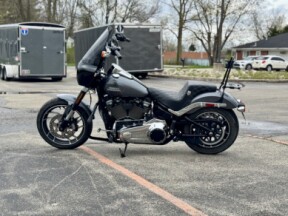 2021 Harley-Davidson<sup>®</sup> Sport Glide<sup>®</sup> Gauntlet Gray Metallic thumb 2