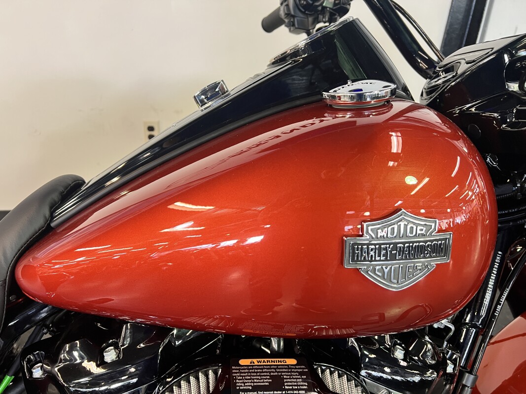2025 Harley-Davidson Road King Special Whiskey Fire FLHRXS - Photo 2