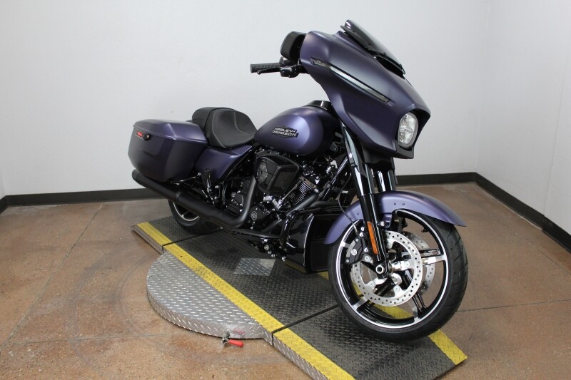 Harley-Davidson Street Glide 2025 FLHX 84566604 PRPL ABYSS DNM - Photo 2