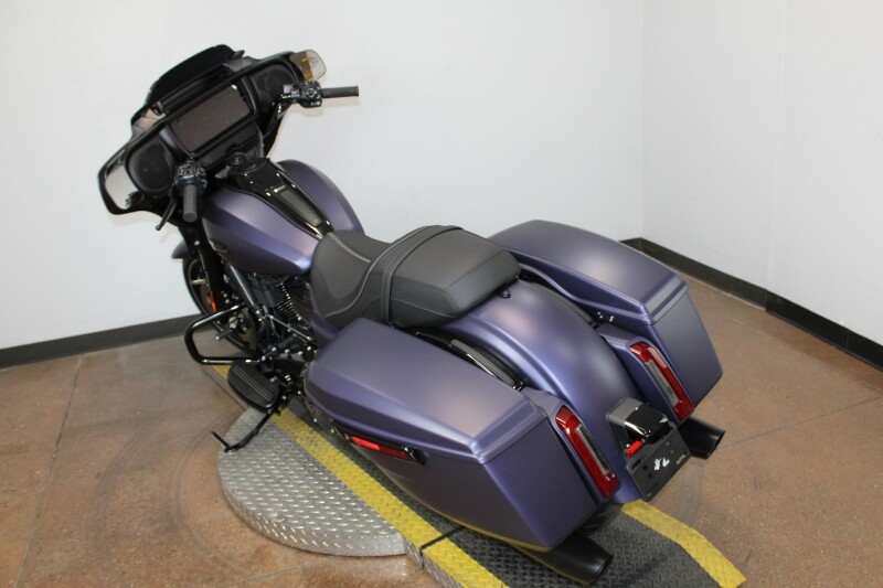 Harley-Davidson Street Glide 2025 FLHX 84566604 PRPL ABYSS DNM - Photo 6