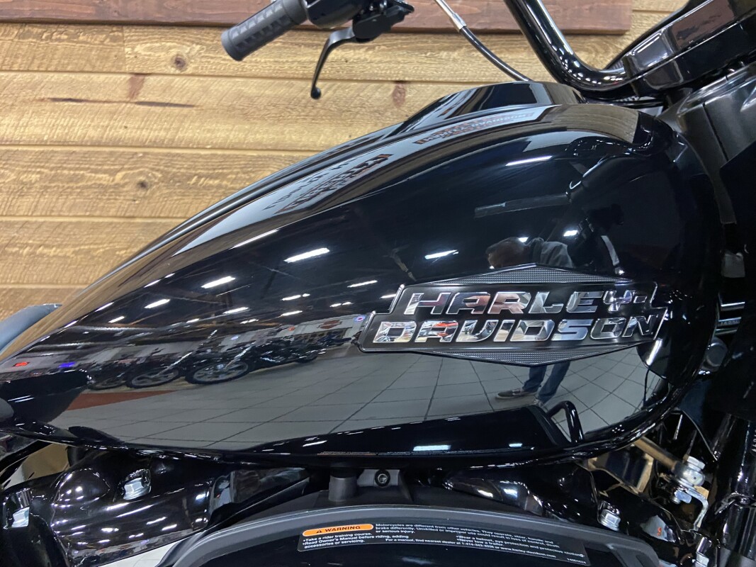 2025 Harley-Davidson Road Glide Vivid Black FLTRX - Photo 2