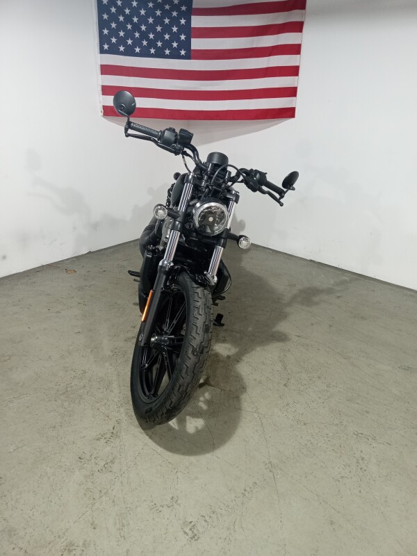 2023 Harley-Davidson Nightster Black - Photo 2