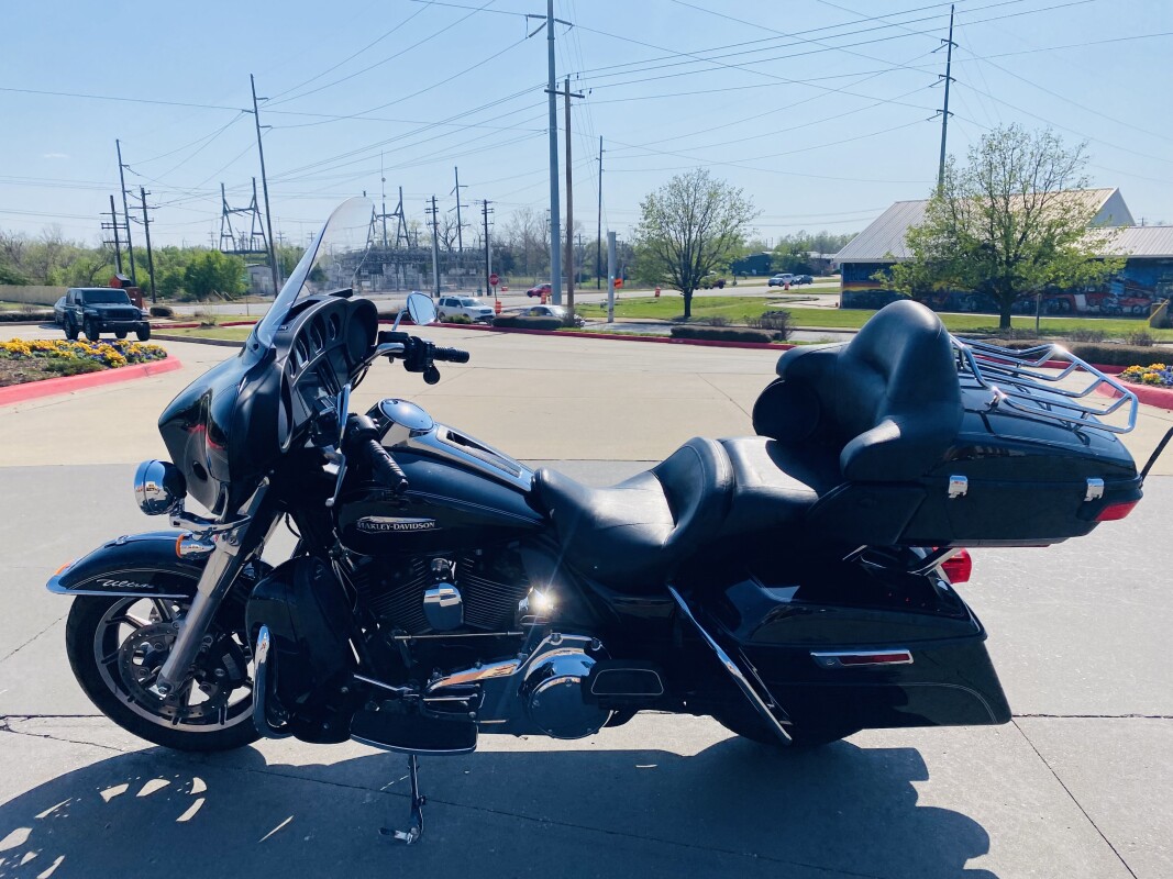 2014 Harley-Davidson Electra Glide Ultra Classic FLHTCU 690798 - Photo 3