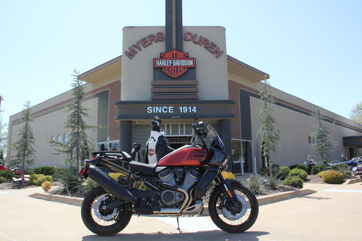 2025 Harley-Davidson Pan America 1250 Special Whiskey Fire / Raven Metallic w/Laced Whe