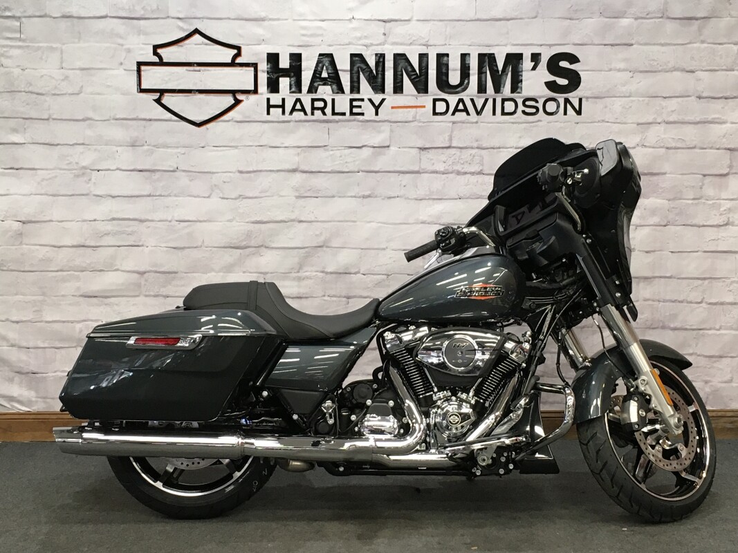 パーレー 2025 Harley-Davidson® Road Glide® Iron Horse Metallic
