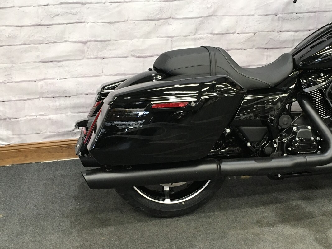 2025 Harley-Davidson Road Glide Midnight Firestorm - Black Finish FLTRX - Photo 2