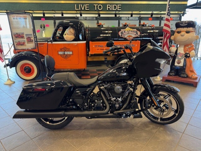 2025 Harley Davidson Accessorized Road Glide FLTRX