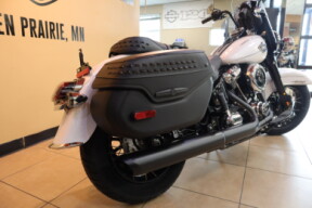 2025 Harley-Davidson HD FLHC Heritage Softail Classic thumb 0