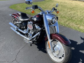 2022 Harley-Davidson<sup>®</sup> Fat Boy<sup>®</sup> 114 Midnight Crimson/Vivid Black thumb 3