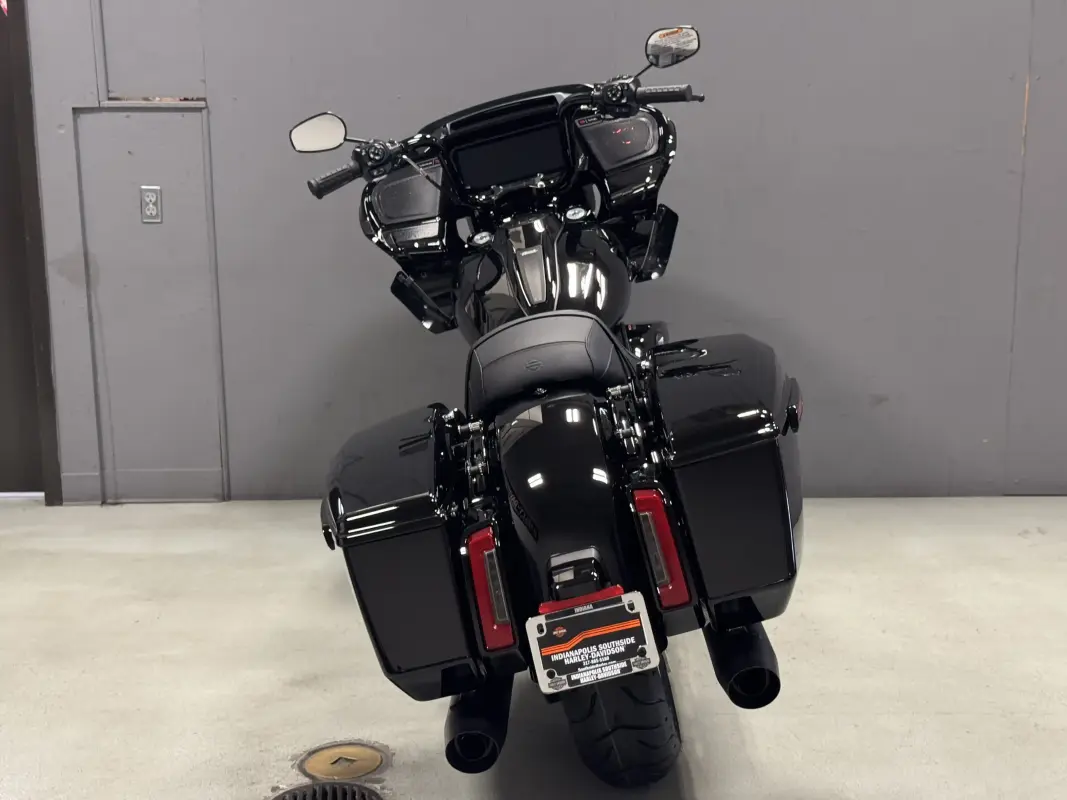 FLTRX 2025 Road Glide - Photo 9