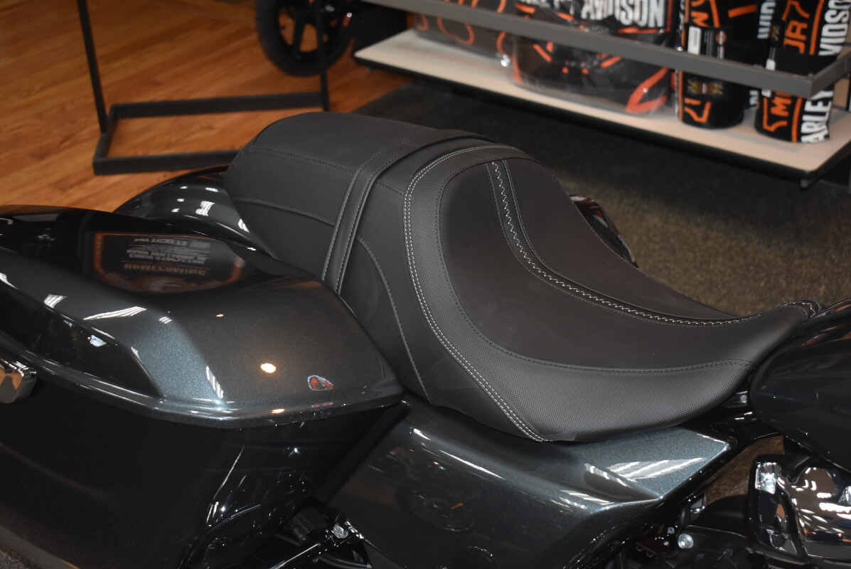 FLHX 2025 Street Glide - Photo 7