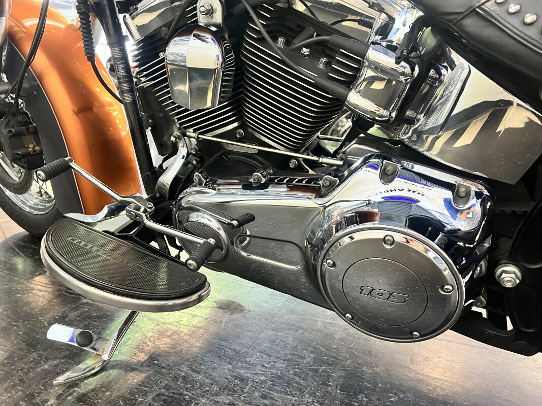 2015 Harley-Davidson Heritage Softail Classic Two-Tone Amber Whiskey/Charcoa - Photo 8