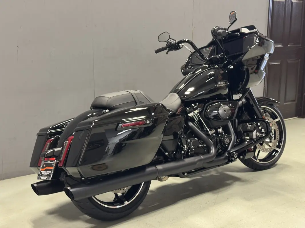 FLTRX 2025 Road Glide - Photo 5