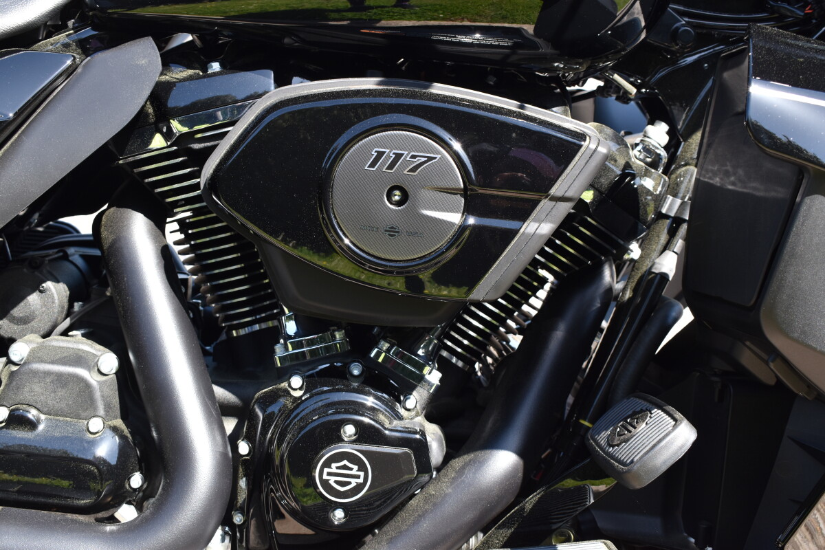 FLHXU 2025 Street Glide Ultra - Photo 6