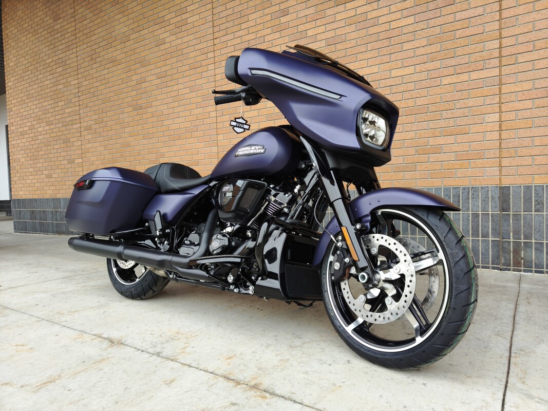 2025 Harley-Davidson Street Glide Purple Abyss Denim - Black Finish - Photo 3