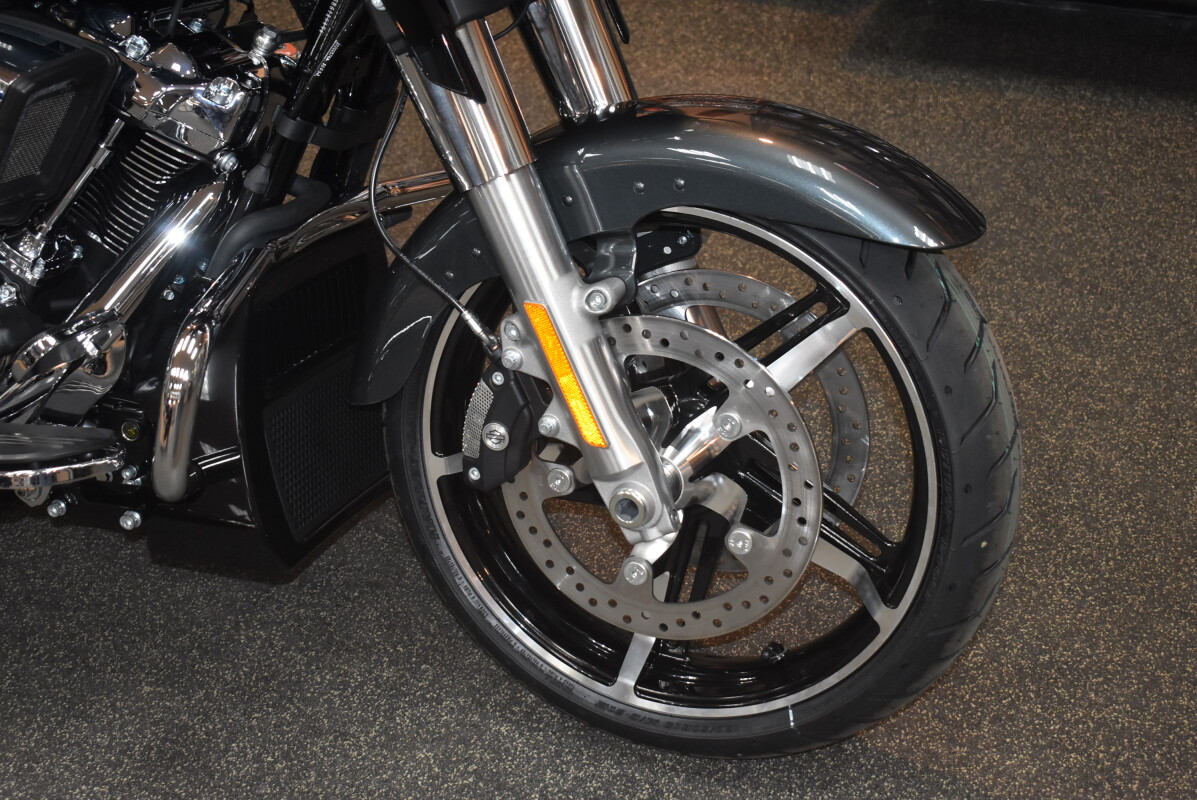FLHX 2025 Street Glide - Photo 8