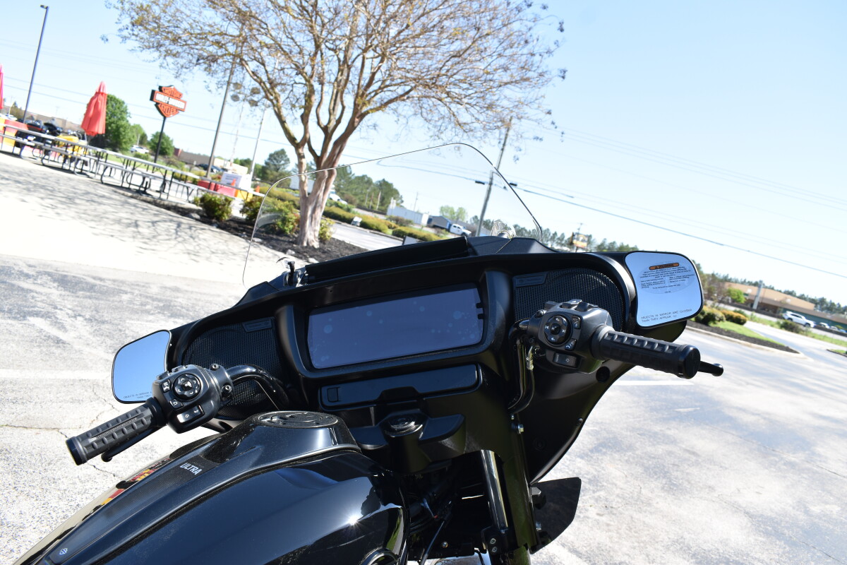 2025 Harley-Davidson Street Glide Ultra - Photo 10