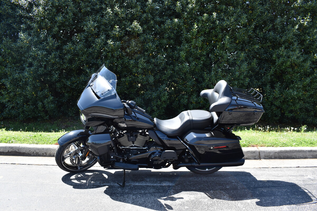 FLHXU 2025 Street Glide Ultra