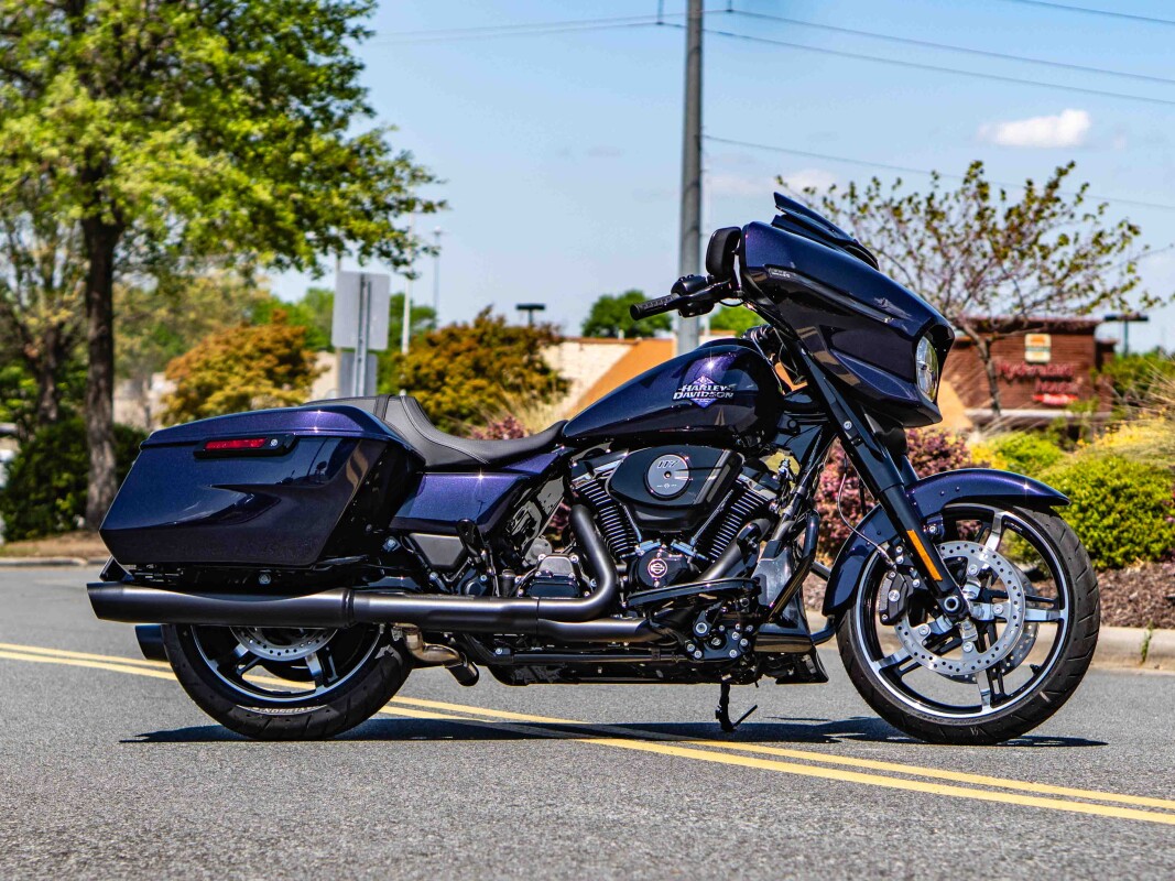 FLHX 2025 Street Glide - Photo 4