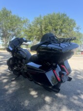 2025 Harley-Davidson<sup>®</sup> Street Glide® thumb 0