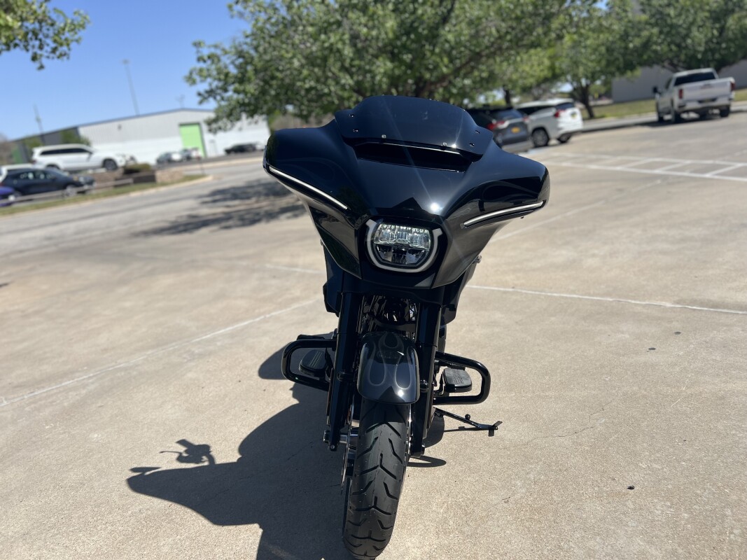 2025 Harley-Davidson Street Glide Midnight Firestorm - Black Finish - Photo 3