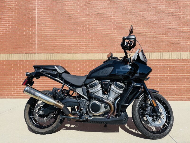 2022 Pan America Special Black
