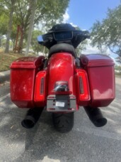2025 Harley-Davidson<sup>®</sup> Street Glide® thumb 2