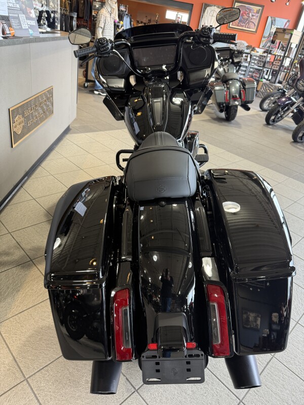 FLTRX 2025 Road Glide - Photo 5