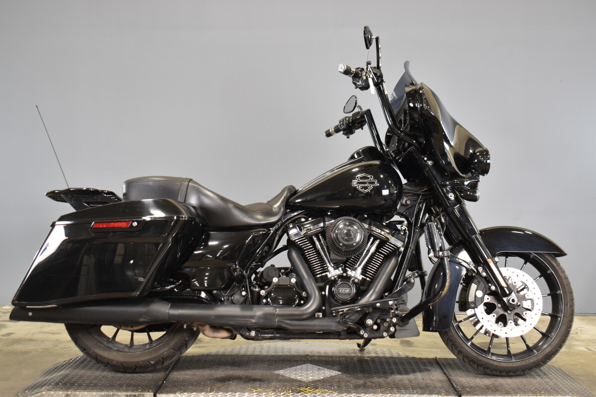 【希少】HARLEY-DAVIDSON ストライダー ブラック　コラボ　12 Amazon.co.jp: UA-ST-M4-BK ブラック ストライダー クラシック