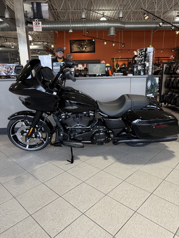 FLTRX 2025 Road Glide - Photo 10