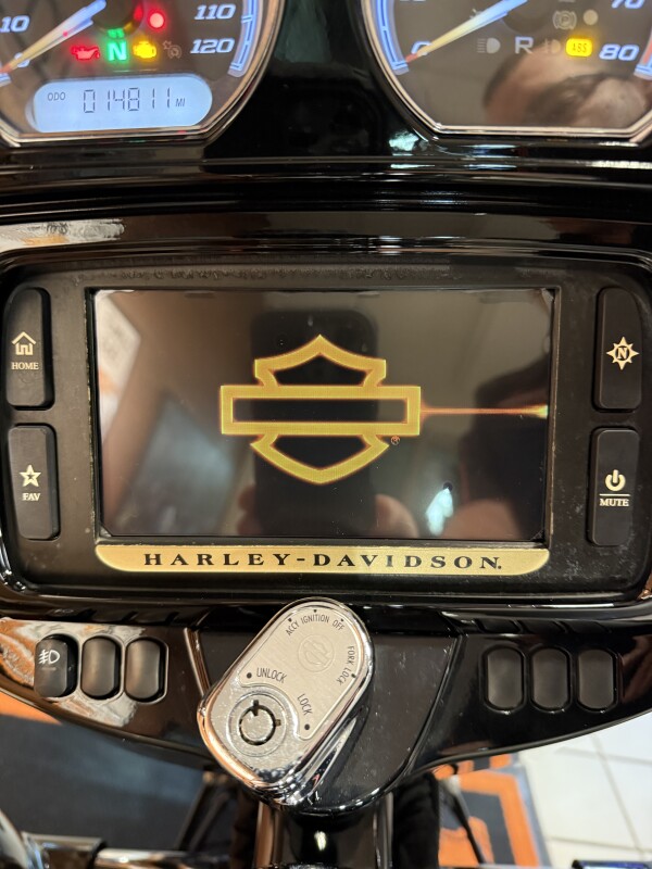 2018 H-D FLHTK Ultra Limited 107ci - Photo 7