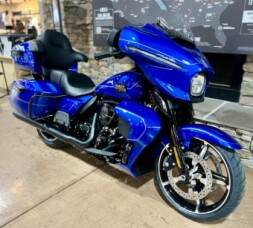 2025 FLHXU - Street Glide Ultra thumb 3