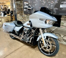 2025 FLTRX - Road Glide thumb 3