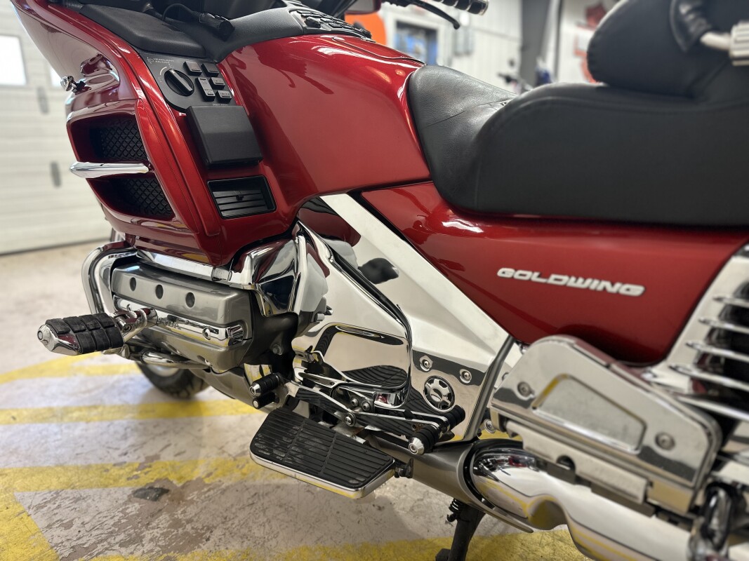 2008 Gold Wing 1800 Red - Photo 10