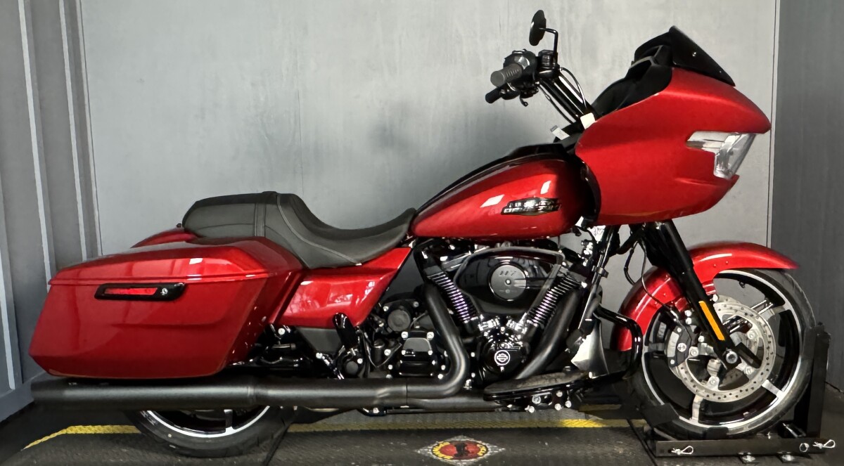 2025 Harley-Davidson Road Glide FLTRX BRILLIANT RED