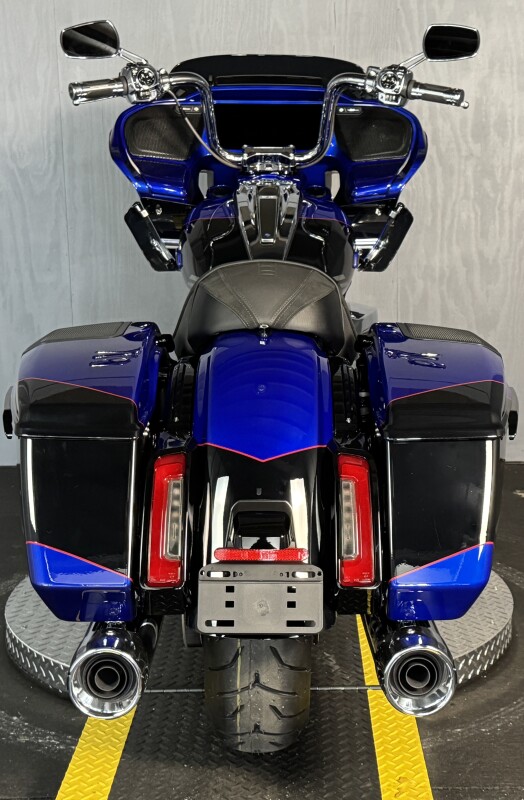 2025 Harley-Davidson CVO Road Glide FLTRXSE BLUE STREAK - Photo 4