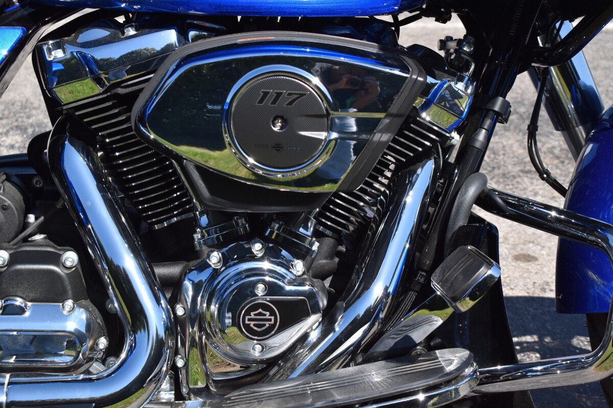 2025 Harley-Davidson Road Glide - Photo 9